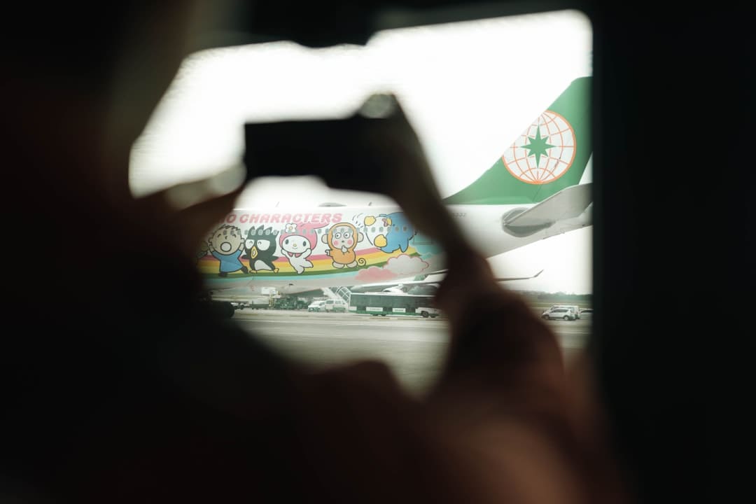 曹云金：你吃饱了，就得让他人都饿死？直播相声再引争议